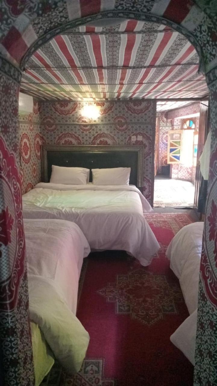 Riad Carole - Perfect For Families & Groups Marrakesh Room photo